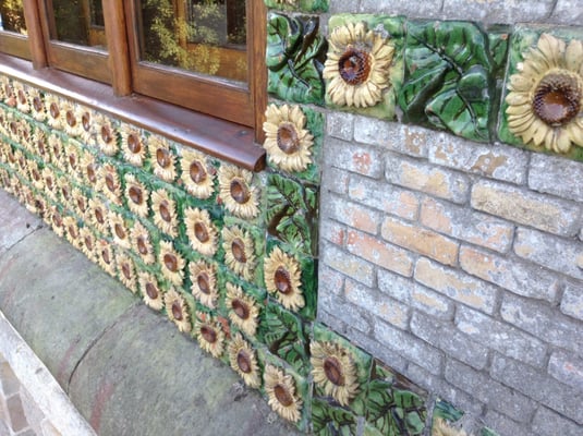 El Capricho de Gaudí by null