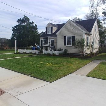 Nature's Choice Lawn Care - After photo - Lawn Services Near Me Nature's Choice Lawn Care - After photo - Lawn Services Near Me