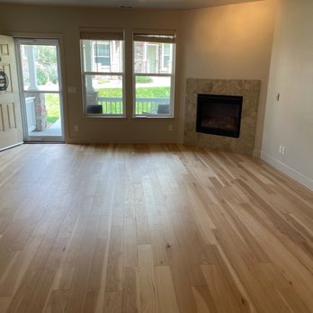 New Horizons Flooring Company - a clean living room - Flooring Near Me