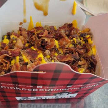 Smoke's Poutinerie - Fast Food Near Me - Niagara Falls, Ontario Smoke's Poutinerie - Fast Food Near Me - Niagara Falls, Ontario