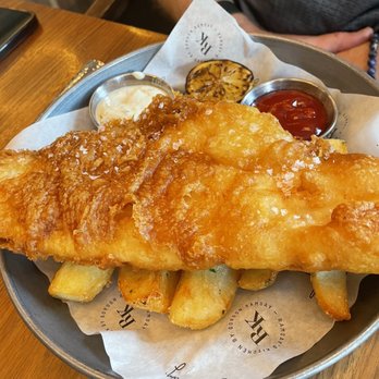 Ramsay's Kitchen - Fish & Chips - American Near Me - Boston, Massachusetts Ramsay's Kitchen - Fish & Chips - American Near Me - Boston, Massachusetts