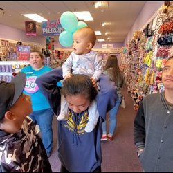 Claire's - Employee in the blue shirt Is AMAZING!