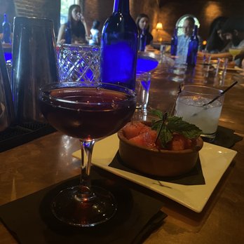 Brick & Mortar - Black Manhattan, amazing - Lounges Near Me - Cambridge, Massachusetts