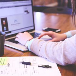 1ON1 SEO Training - Online one on one SEO classes at a time that is convenient for you.