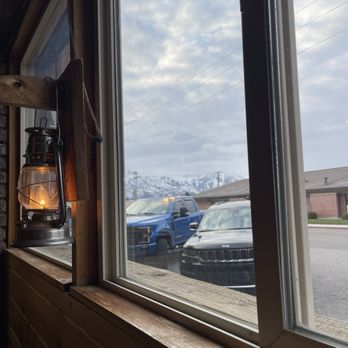 Bears Cafe - Breakfast & Brunch Near Me - Garland, Utah