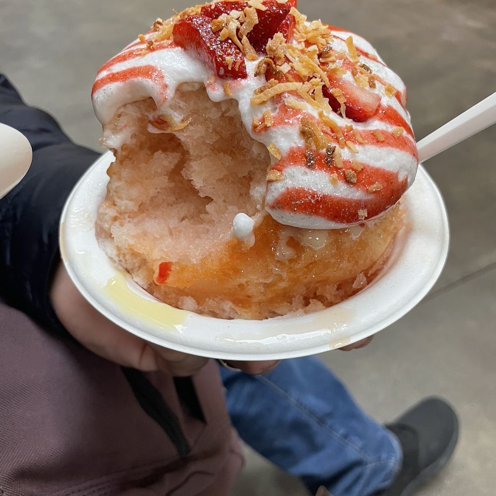 Wailua Shave Ice - Guava lava - Shaved Ice Near Me - Portland, Oregon