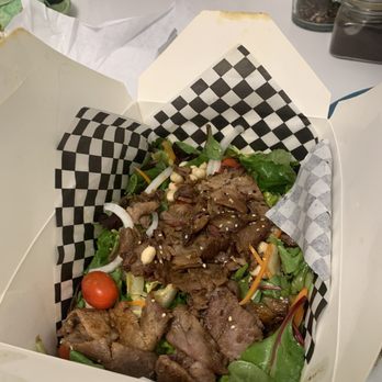 Pocket Burger Shack - Tri-Tip Salad - Burgers Near Me - Sunset Beach, California