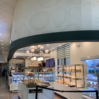 Tous Les Jours - Located inside Super H Mart 2.28.23 - Bakeries Near Me - Diamond Bar, California Tous Les Jours - Located inside Super H Mart 2.28.23 - Bakeries Near Me - Diamond Bar, California
