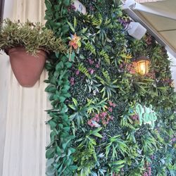 Da Roby's - Patio vibes