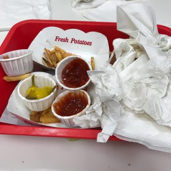 In-N-Out Burger - Burgers Near Me - Oxnard, California