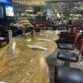Vernon Diner - Counter seating - Diners Near Me - Vernon, Connecticut Vernon Diner - Counter seating - Diners Near Me - Vernon, Connecticut