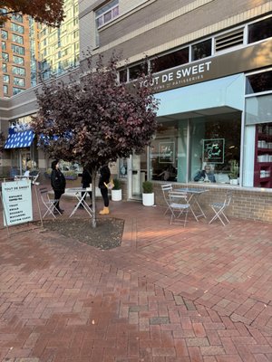 Tout de Sweet Pastry Shop by null