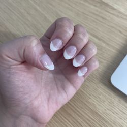 Aladdin Nail & Spa - Almond style