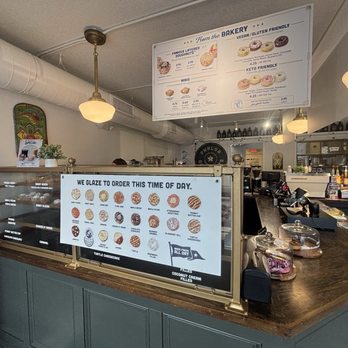 Parlor Doughnuts - Coffee & Tea Near Me - Sarasota, Florida