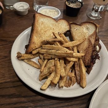 Beard & Belly - Grilled cheese with fries - Bakeries Near Me - Chicago, Illinois