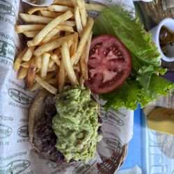 Paradise Burger - Burger was really good but it's not cheap so it's tailored to tourists
