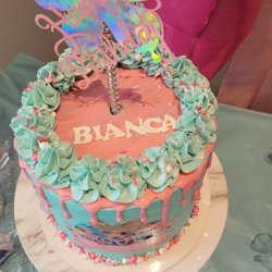Vikingos Cake Shoppe & Bakery - Vikingos Bakery is the best they made my daughter's birthday so special !!!! Definitely my go to bakery going forward