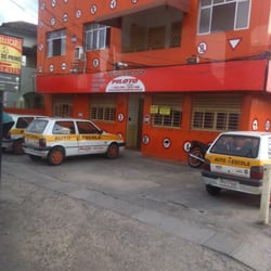 Auto Escola Piloto - Entrada da auto escola!