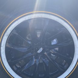 Oily white walls, new tires after installation for Cadillac Escalade ESV (4 new tires)
