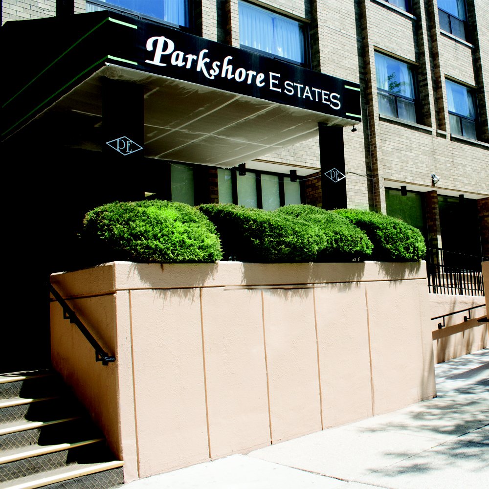 PARKSHORE ESTATES NURSING & REHABILITATION CENTER 6125 South Kenwood