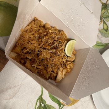 Spoon and Fork - Pad Thai - Thai Near Me - Belmont, California Spoon and Fork - Pad Thai - Thai Near Me - Belmont, California