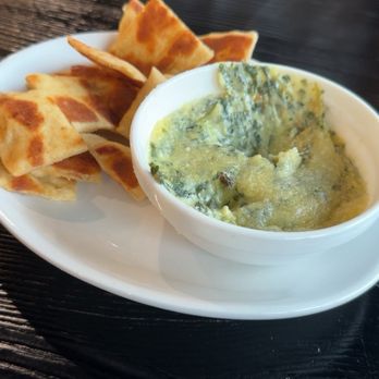 The Del Mar Restaurant - Spinach and artichoke dip - Cocktail Bars Near Me - Sault Ste. Marie, Michigan