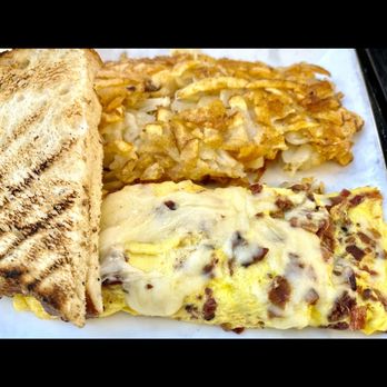 Toast - B.Y.O. Omelette with Bacon & Gruyère - Breakfast & Brunch Near Me - Temecula, California Toast - B.Y.O. Omelette with Bacon & Gruyère - Breakfast & Brunch Near Me - Temecula, California