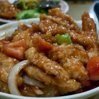Golden Z - Sweet and Sour Chicken (糖醋雞) - Chinese Near Me - Brooklyn, New York