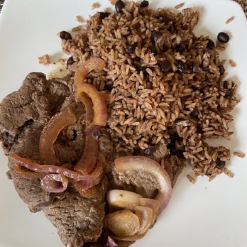 El Rincon Cibaeno - a plate of food - Dominican Near Me - Garfield, New Jersey