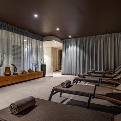 The Golden Tree - Relaxing Area 1-2