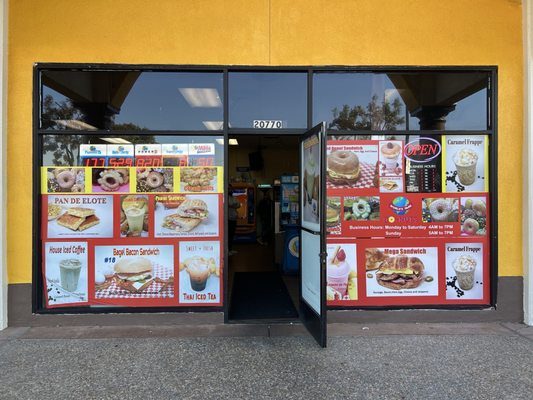 World's Fare Donuts by null