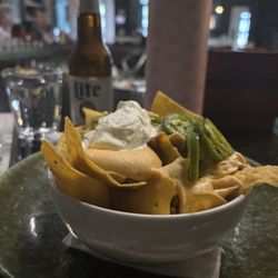 Skip's - Nachos n cold beer