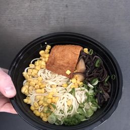 Miso Vegetarian Ramen! Miso Vegetarian Ramen!