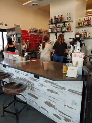 TRES GATOS COFFEE by null