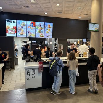 McDonald's - Inside - Burgers Near Me - Luzern, LU McDonald's - Inside - Burgers Near Me - Luzern, LU