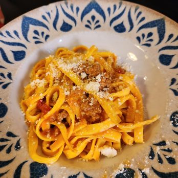 Angelino - Linguini and Bolognese sauce - Roman Near Me - Rome, RM