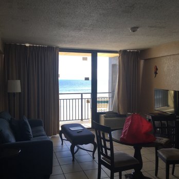 Hawaiian Inn - Nice living room area - Hotels Near Me - Daytona Beach, Florida Hawaiian Inn - Nice living room area - Hotels Near Me - Daytona Beach, Florida