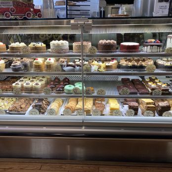 Martha's Vineyard - Desserts - Beer, Wine & Spirits Near Me - Grand Rapids, Michigan