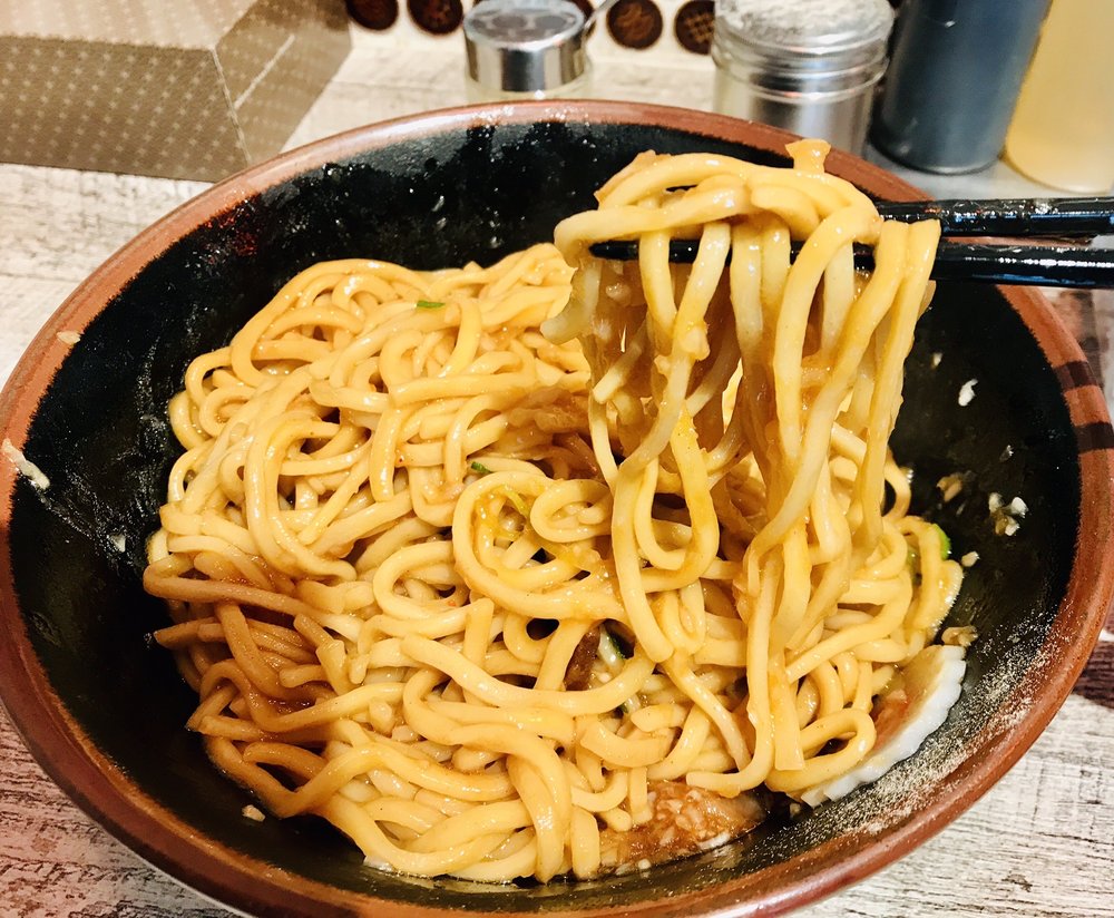 Abura soba senmon-ten burabura
