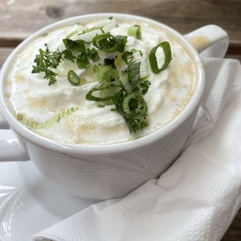 Kalt - Loch Bräustüble - Spargelcremesuppe - Bavarian Near Me - Miltenberg, BY Kalt - Loch Bräustüble - Spargelcremesuppe - Bavarian Near Me - Miltenberg, BY