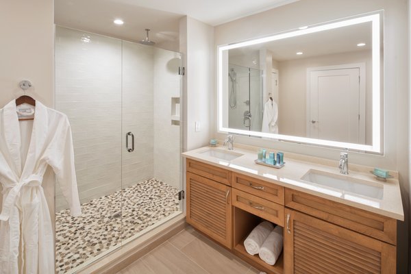 Waterline Villas & Marina, Autograph Collection by null