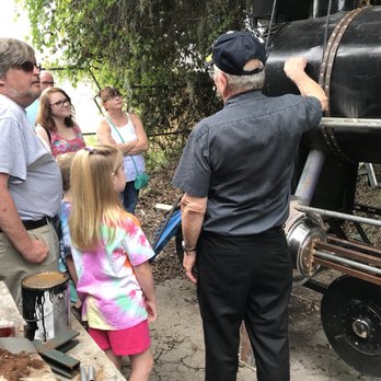 Bob's Train - New American Near Me - Sarasota, Florida