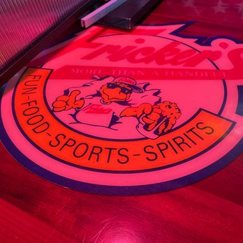 Fricker's - Bar Area - Chicken Wings Near Me - PERRYSBURG, Ohio