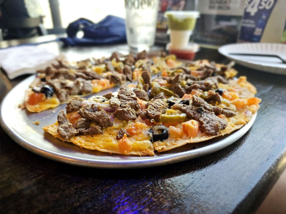 Social spots from Henry’s Bar & Grill