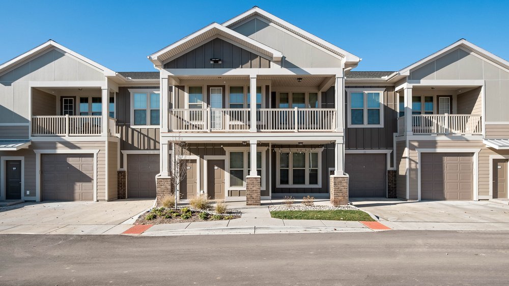 SPRINGS AT THE RESERVE Updated July 2024 44 Photos 5700 Wilson