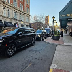 Anton Limo - Picking up our group at the Omni Hotel