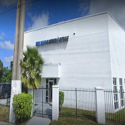 The Vape & Smoke Store