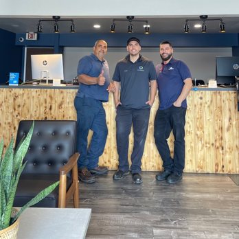 AM/PM Tire Services - Perez brothers hard working business men, middle guy is the owner his name is Israel. - Tires Near Me - Hayward, California AM/PM Tire Services - Perez brothers hard working business men, middle guy is the owner his name is Israel. - Tires Near Me - Hayward, California