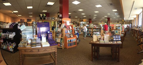 Watermark Books & Cafe by null
