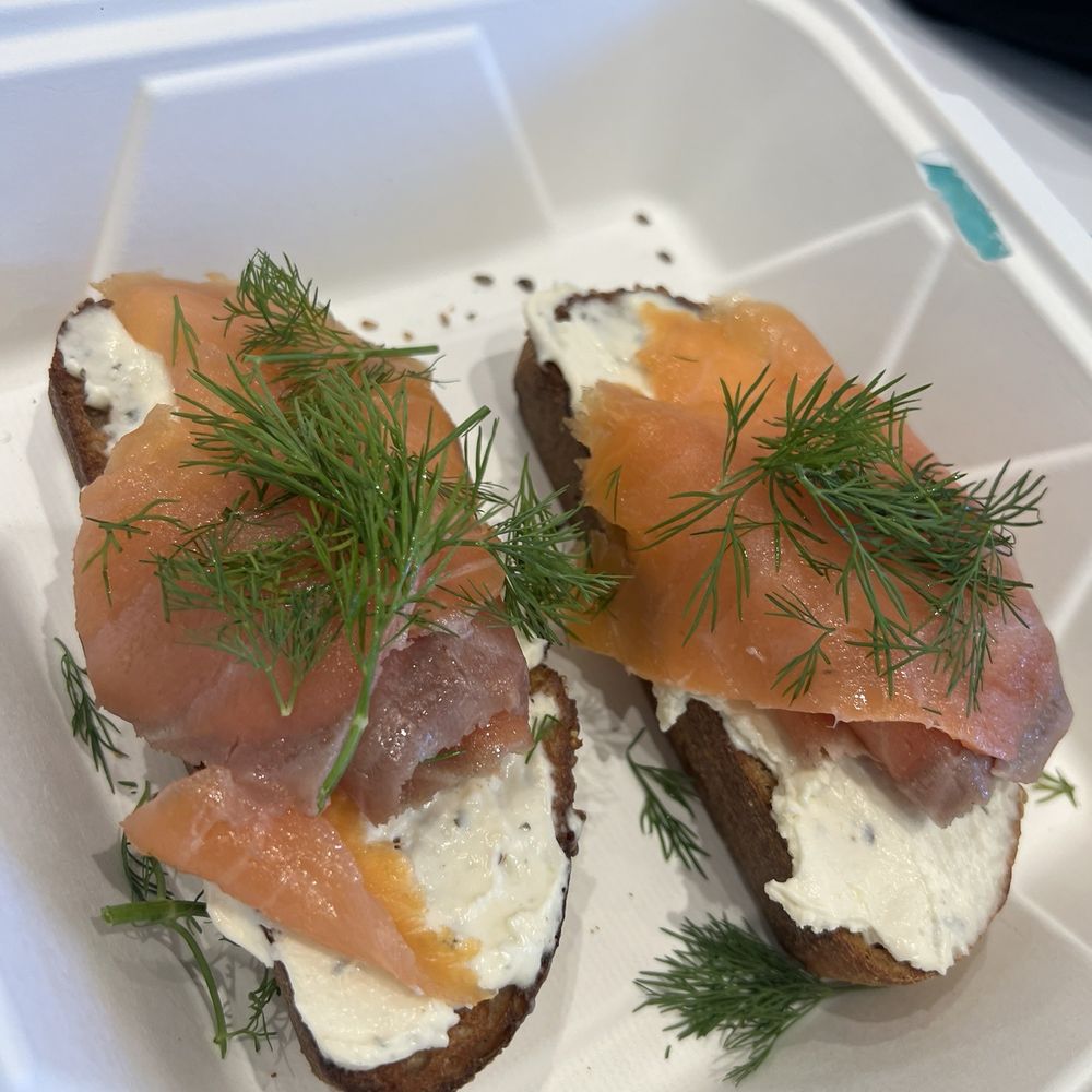 Lox herbed goat cheese and dill toast Lox herbed goat cheese and dill toast